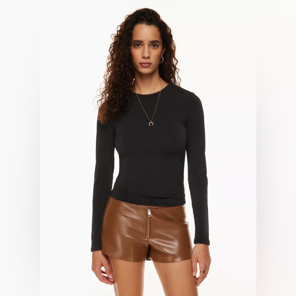 Aritzia Hour Long sleeve black XS